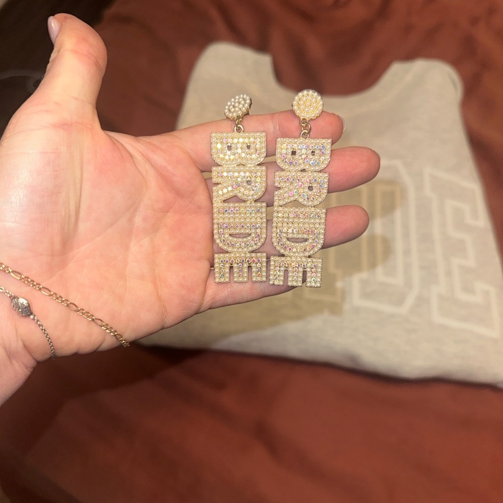 Bride Sweatshirt + Earrings Bundle - image 2